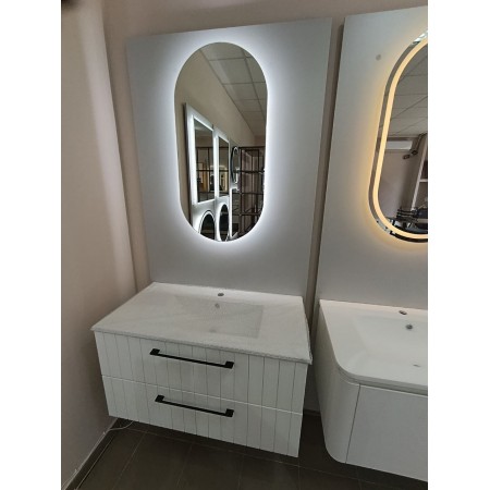Set mobilier baie suspendat alb cu fronturi MDF riflate, 2 sertare și oglindă ovală LED A-20 Set mobilier baie suspendat alb cu fronturi MDF riflate, 2 sertare și oglindă ovală LED A-20